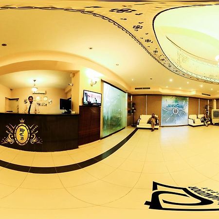 Hotel Crown Inn Карачі Екстер'єр фото