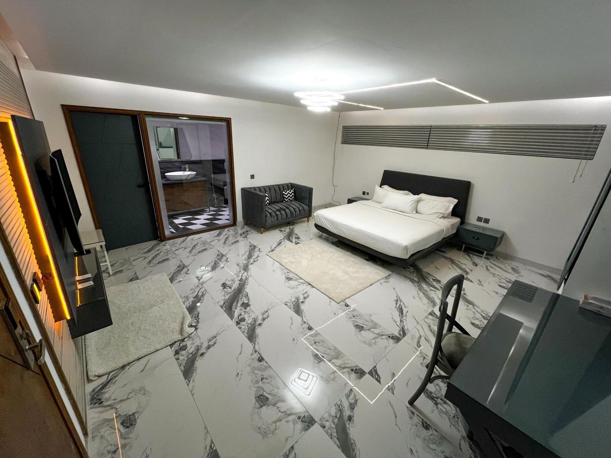 Hotel Crown Inn Карачі Екстер'єр фото