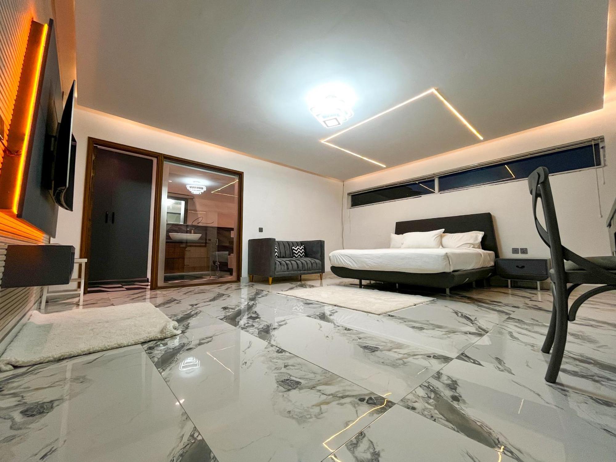Hotel Crown Inn Карачі Екстер'єр фото