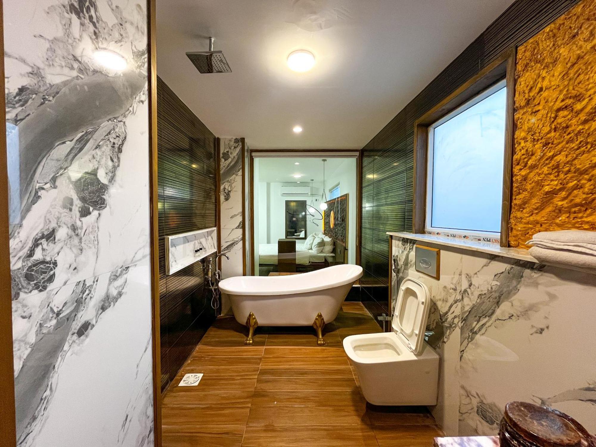 Hotel Crown Inn Карачі Екстер'єр фото